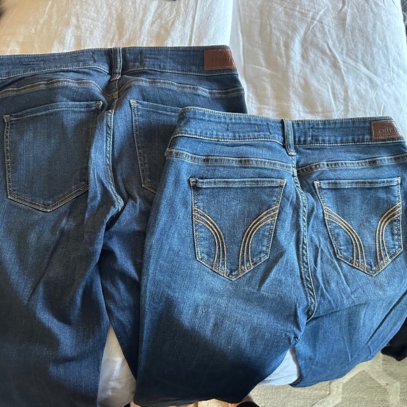Bundle of 2 Hollister Jeans - Size 11 Short - Low-Rise Bootcut - Picture 1 of 4